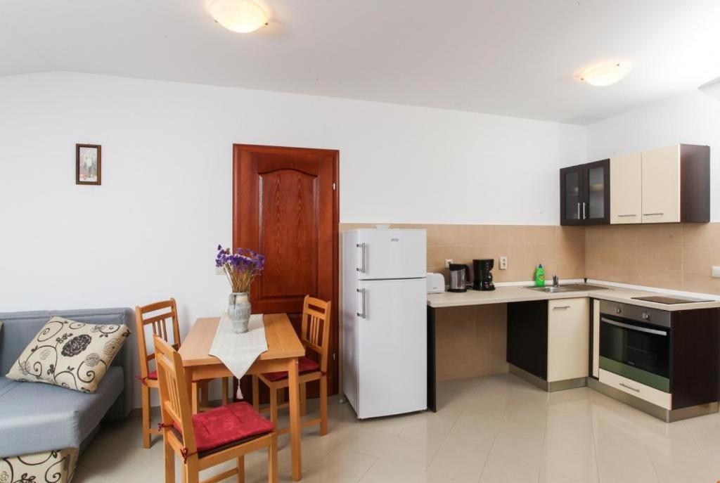 Apartments Ana Lopud Bilik gambar